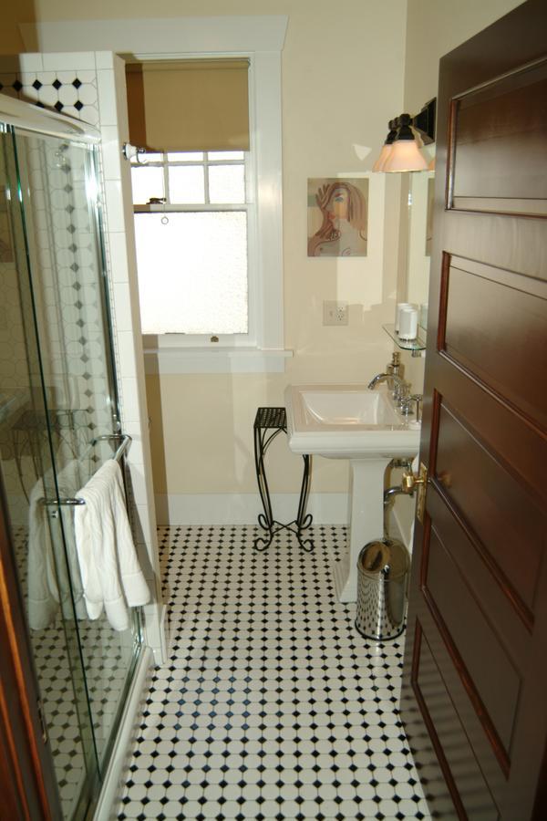 מיסולה Blossom'S Bed And Breakfast מראה חיצוני תמונה