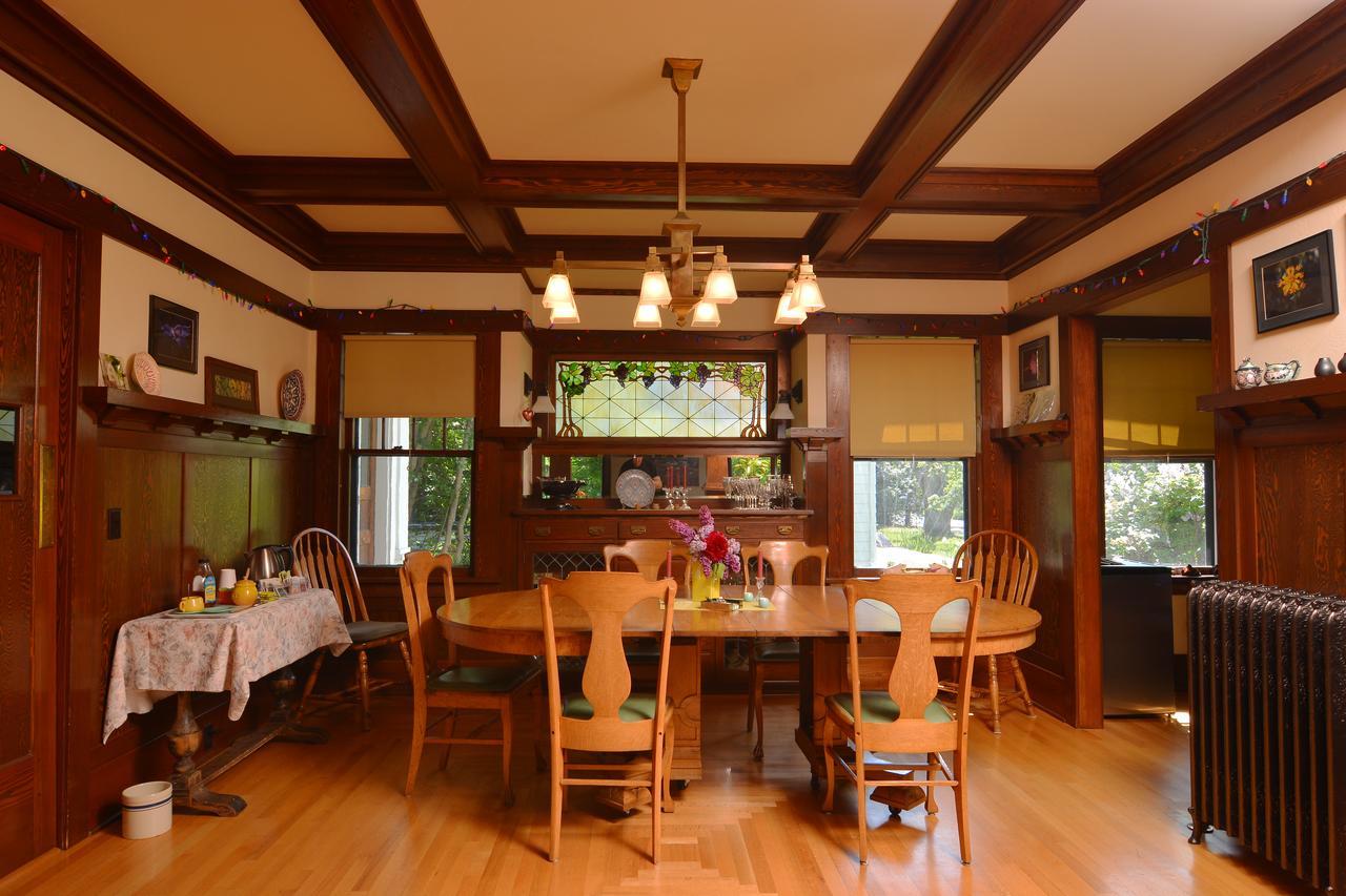 מיסולה Blossom'S Bed And Breakfast מראה חיצוני תמונה